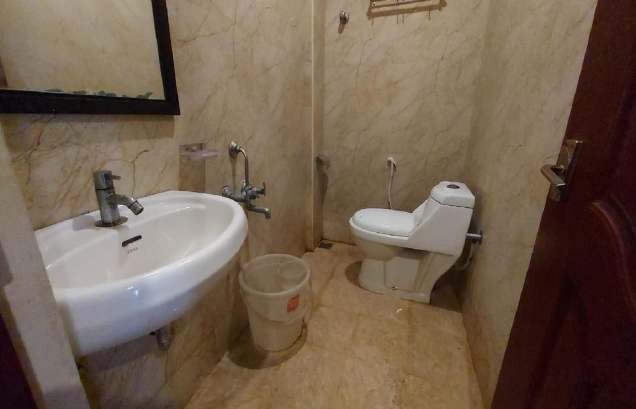 ロイヤル グランド ホテル タンバラム Tambaram エクステリア 写真